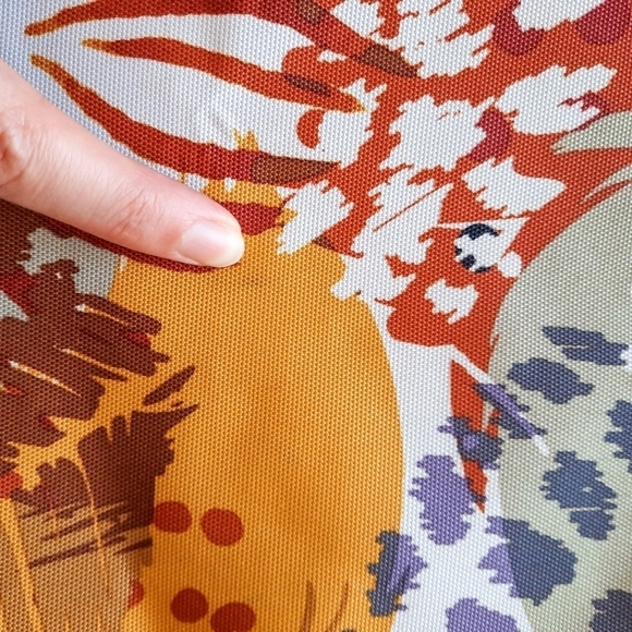 Vera Bradley Feathers Lighten Up Front Tote - Picture 6 of 8